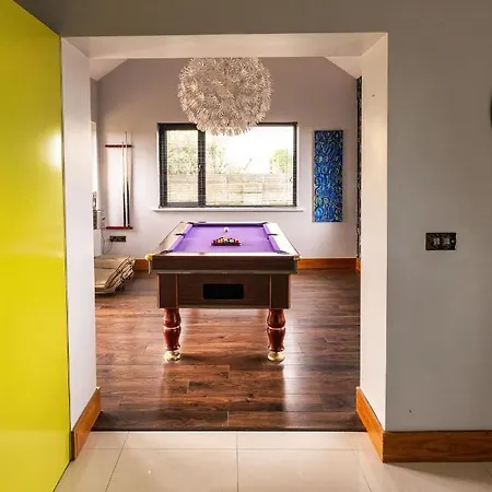 House By The Sea & Golf Course Enniscrone